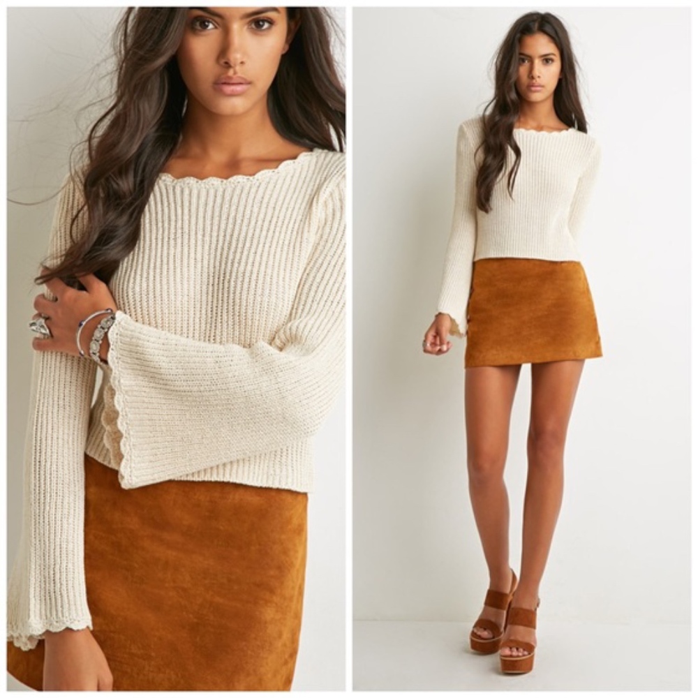 FOREVER 21 Bell Sleeved Scalloped Crop Sweater